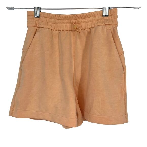 Lululemon Softstreme HR Short 4" in Prosecco Size 0 - Picture 1 of 8